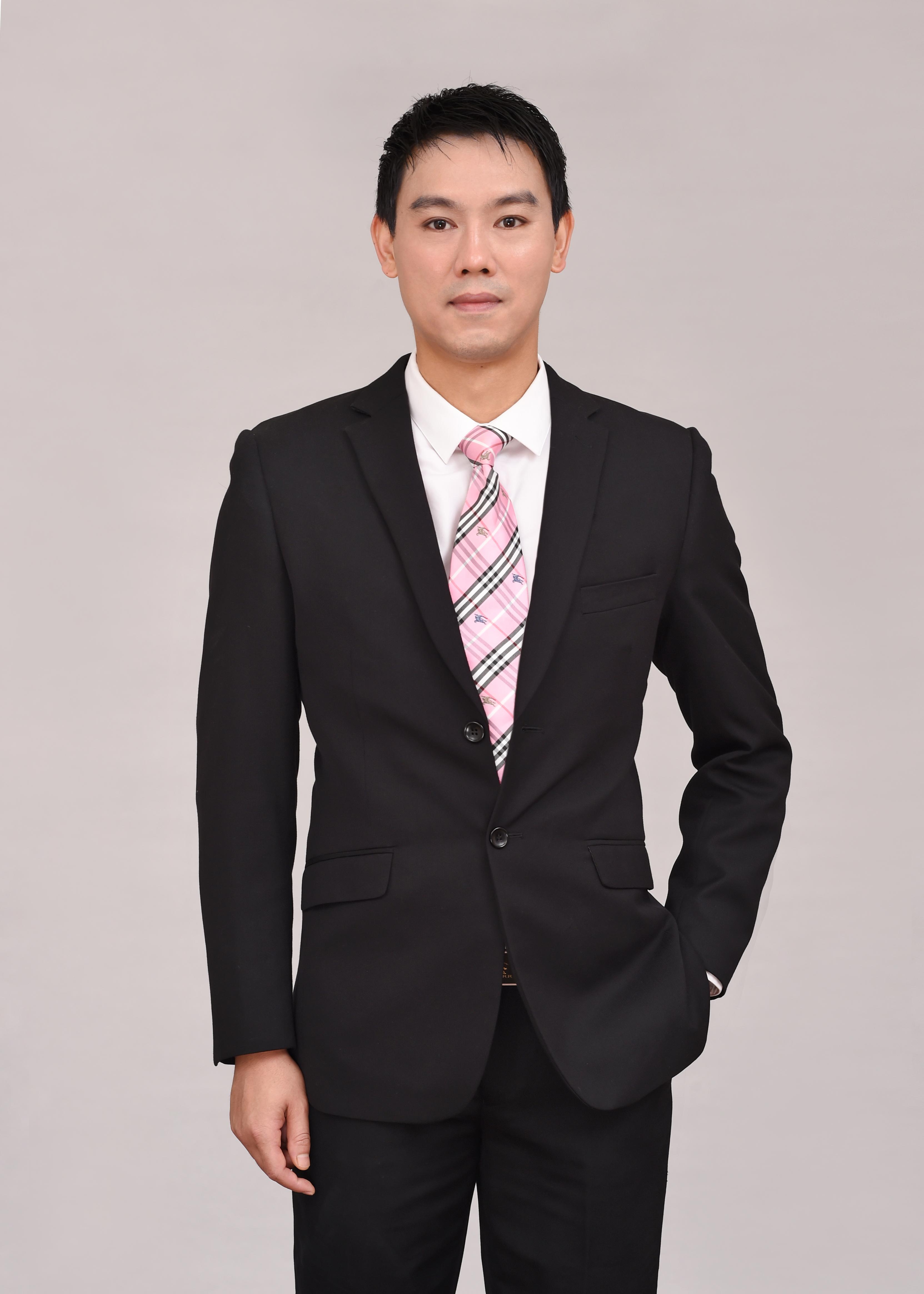 周宣逸 视觉与舞美负责人